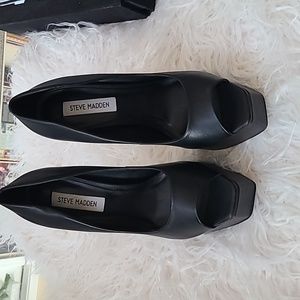 EUC Steve Madden Stilettos